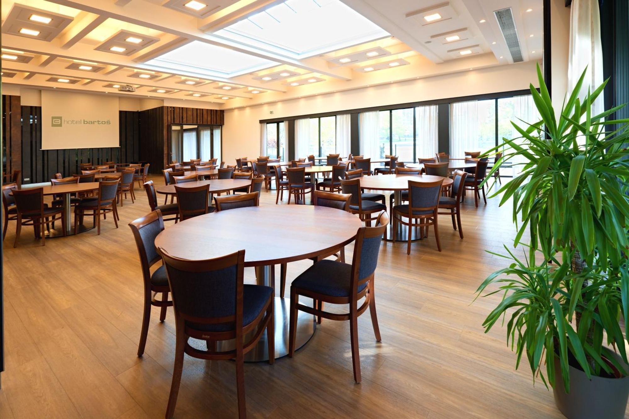 Frenštát pod Radhoštěm Hotel Bartos מראה חיצוני תמונה