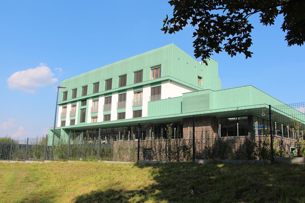 Frenštát pod Radhoštěm Hotel Bartos מראה חיצוני תמונה
