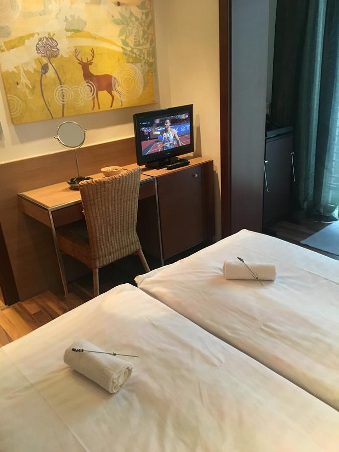 Frenštát pod Radhoštěm Hotel Bartos מראה חיצוני תמונה