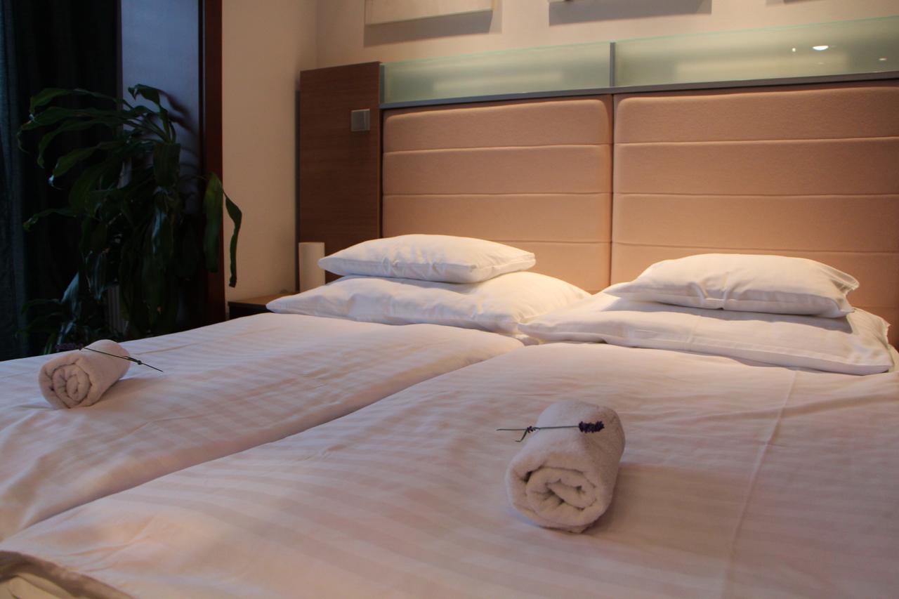 Frenštát pod Radhoštěm Hotel Bartos מראה חיצוני תמונה